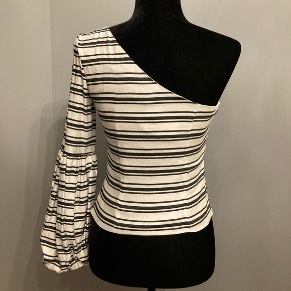 BNWT SCRIPTED One Sleeve Black & White Top, size XS - Picture 4 of 9
